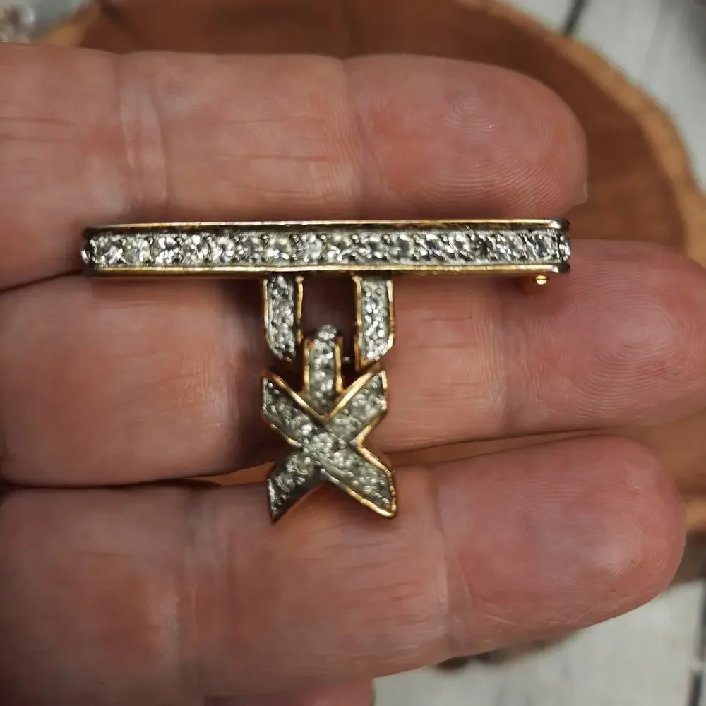 Vintage Gold Tone with Clear Rhines Stones Tie Pin or Brooch